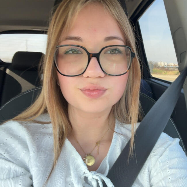 Babysitter in Charolles: Éléa