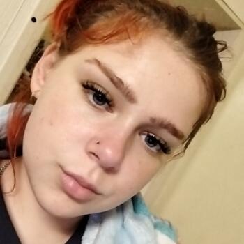 Baby-sitter in Newcastle: Mickella