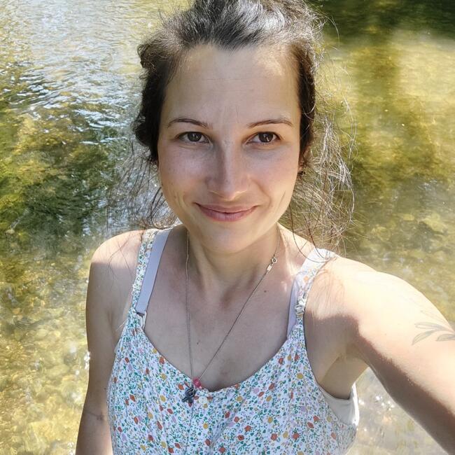 Babysitter in Montferrat: Céline