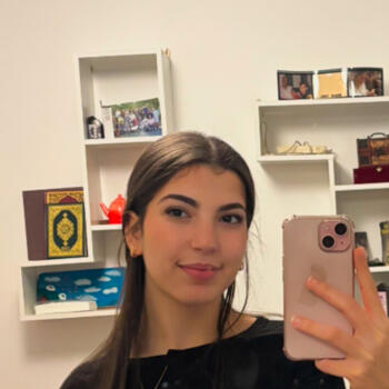 Babysitter in Toulouse: Melina