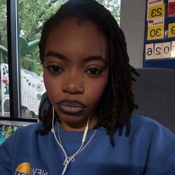 Babysitter in Saint Paul: Brandi
