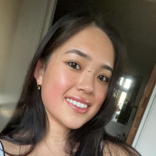 Babysitter in Hamilton: Kelly