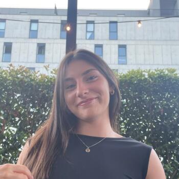Babysitter in Lomar: Leonor Monteiro
