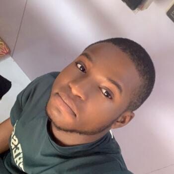 Babysitter in Osogbo: Festus