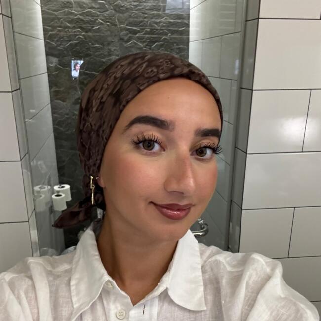 Babysitter in Forest: Imane