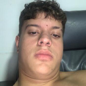 Emprego de babá em Ubatuba: emprego de babá Victor