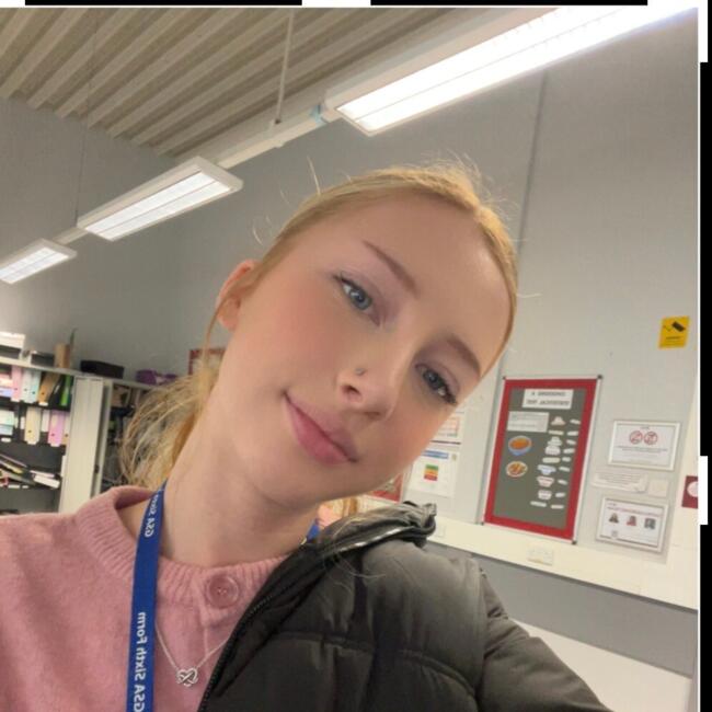 Babysitter in Nottingham: Helena