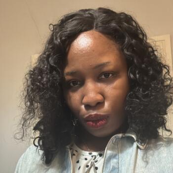 Babysitting job in Doncaster: babysitting job Chioma