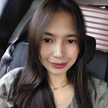 Babysitter in Vancouver: Angela Rose