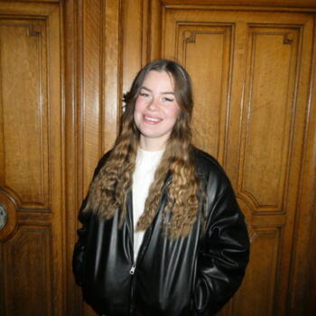 Babysitter in Bussy-Saint-Georges: Zoé