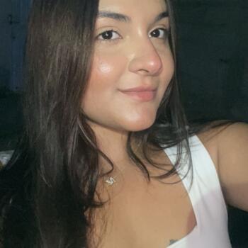 Babysitter Montes Claros: Maria