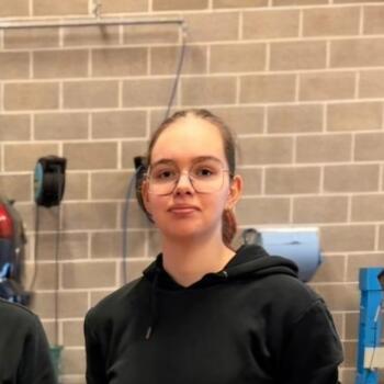 Babysitter Sint-Gillis-Waas: Eline