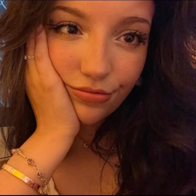 Babysitter in São José dos Pinhais: Alana Vieira