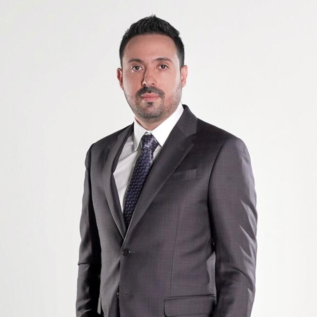 Trabajo para niñera en Cali: César