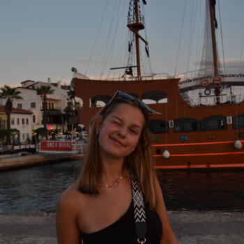 Babysitter Esen: Athina