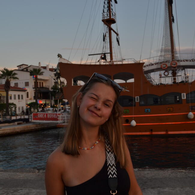 Babysitter in Esen: Athina