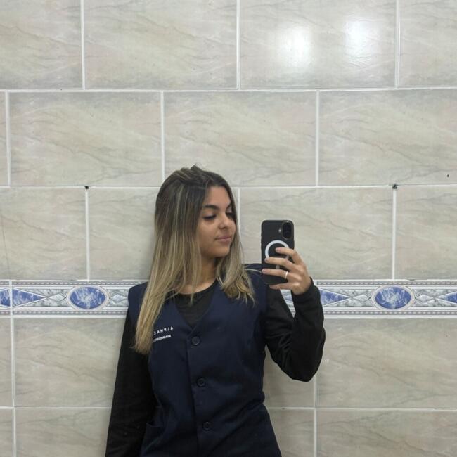 Babysitter in Osasco: Luana