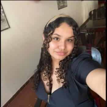 Babysitter in Santa Cruz: Anabely