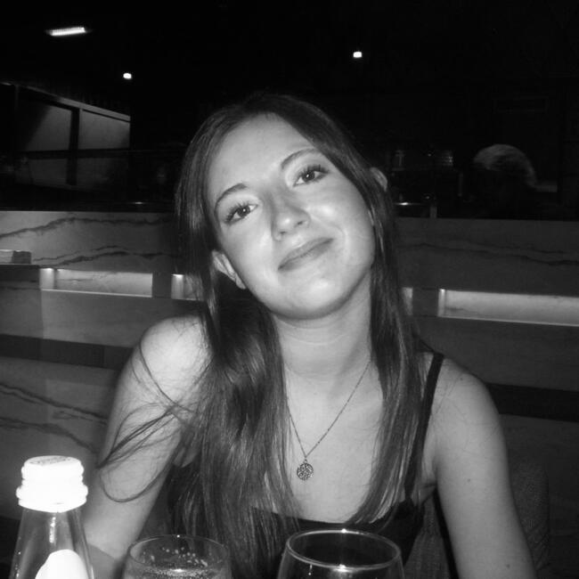 Babysitter στην περιοχή Faro: Laura
