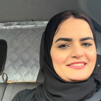 جليسة أطفال في حَوَلِّي: Sharife