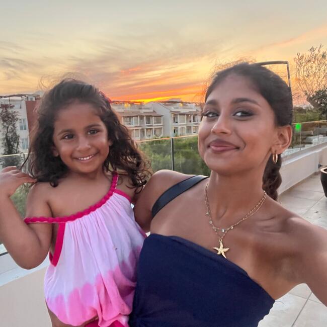 Babysitter in London: Anaya