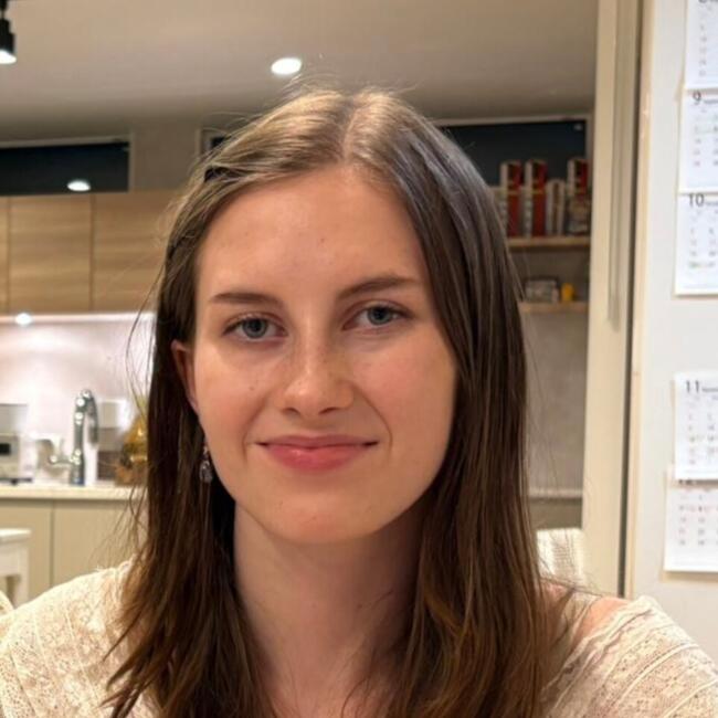 Babysitter in Meilen: Isabelle Joy Cooke