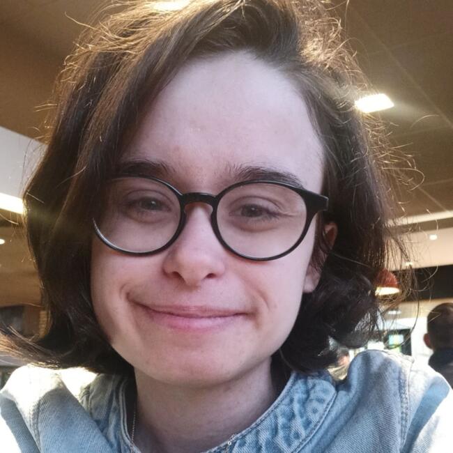 Babysitter in Lillers: Amandine