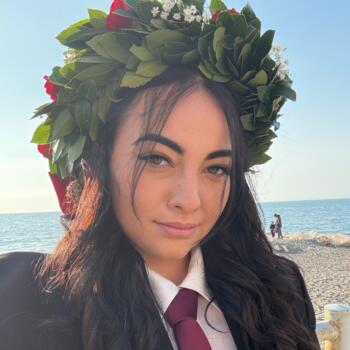 Babysitter Terzigno: Simona