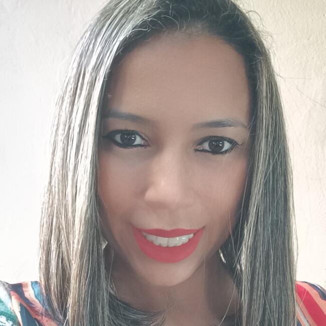Emprego de babá em Tupã: Arieli Felix