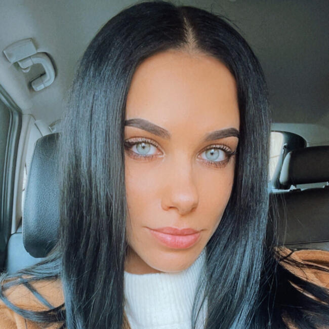 Bonă în Marghita: Larisa