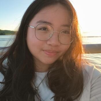 Babysitter in Singapore: Reika Kristy