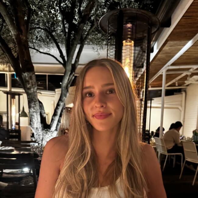 Nounou à Auckland: Lily