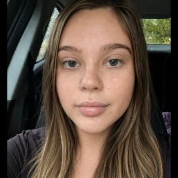 Babysitter Gold Coast: Willow