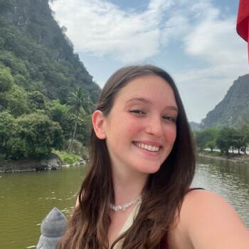 בייביסיטר ב- באר שבע: רוני