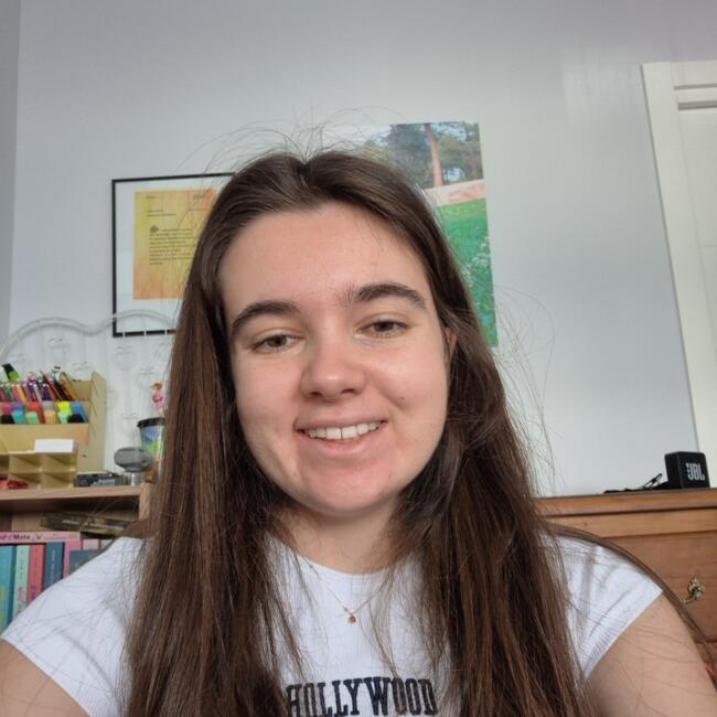 Canguro en Villanueva de la Cañada: Cayetana