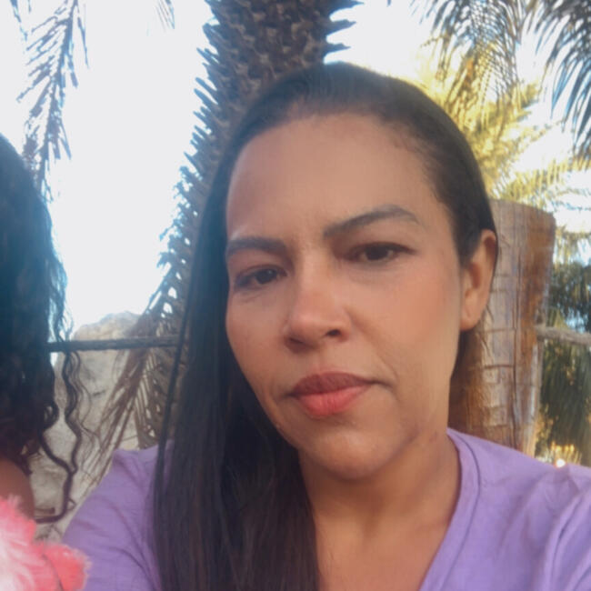 Babysitter in Brasília: Raquel
