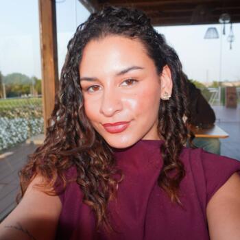 Babysitter in São Domingos de Rana: Leticia