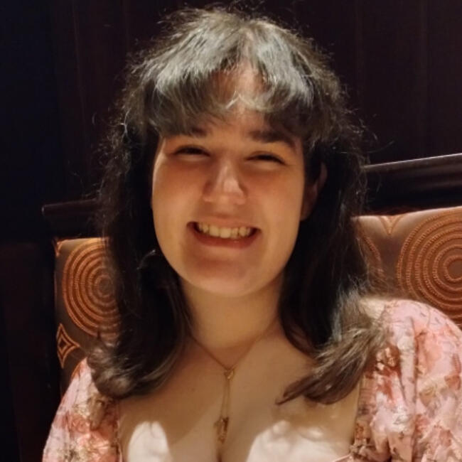 Babysitter in New Bedford: Sarah