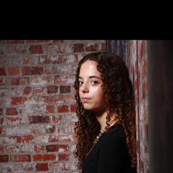 Babysitter in Pierrelaye: Lily