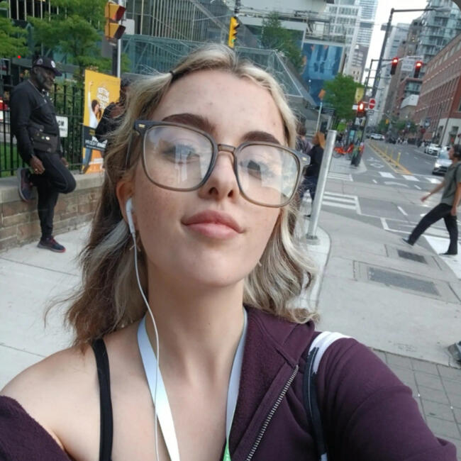 Babysitter in Barrie: Yuliia