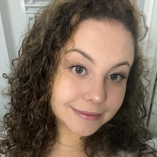 Babysitter in Vichy: Ines