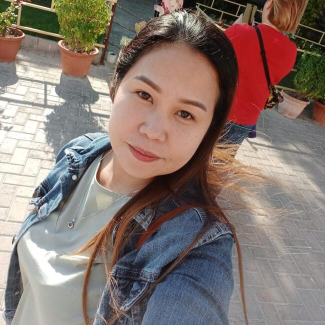 Babysitter in Doha: Rosalie