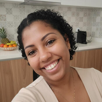 Babysitter Porto Alegre: Suane