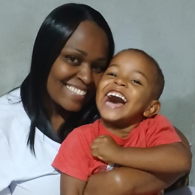 Babysitter in Contagem: Marta