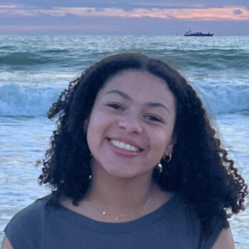 Babysitter in Escaudain: Lisa