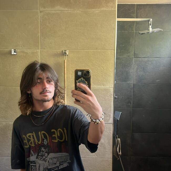 Babysitter in Saint-Savournin: Nicolas