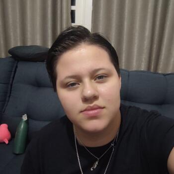 Babysitter in Campo Grande: Julia