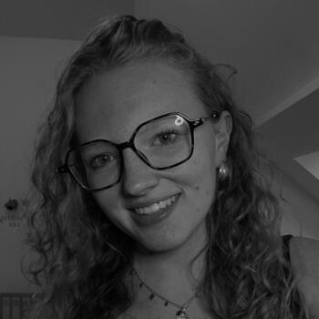 Babysitter in Tourcoing: Léa