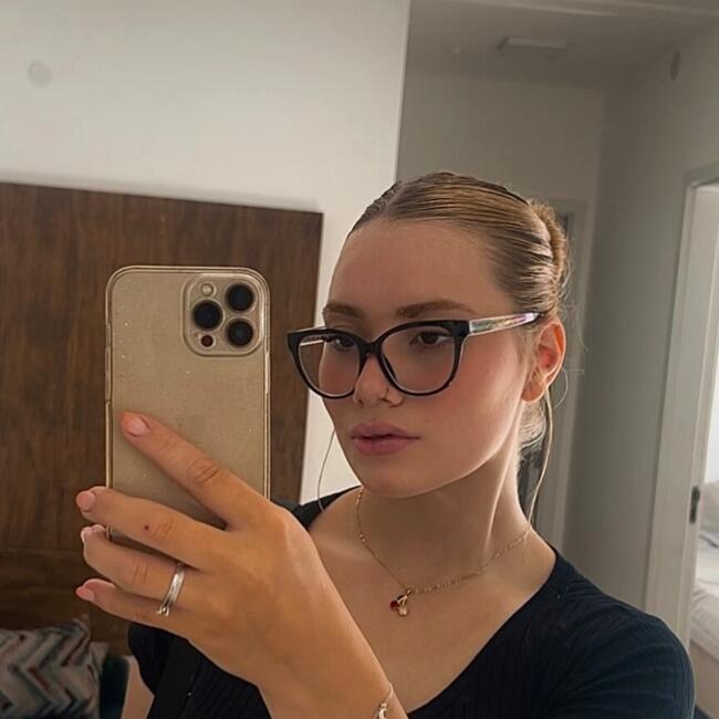 Babá em Joinville: Leticia