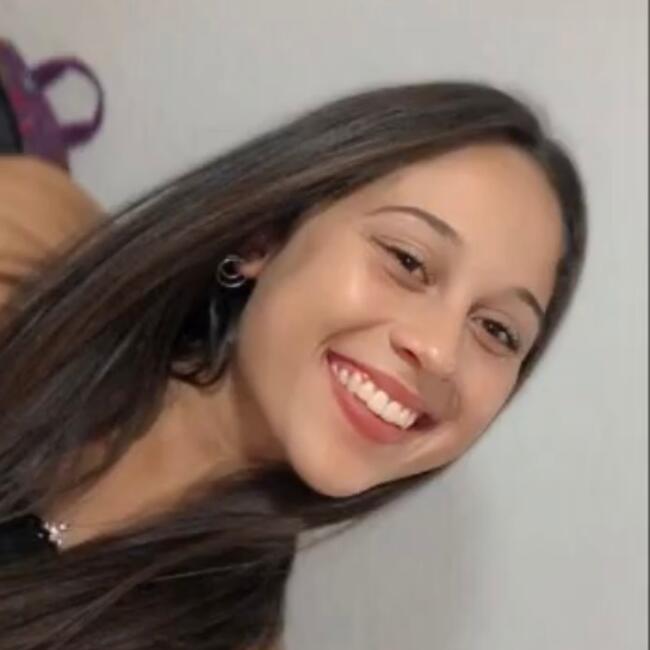 Niñera en Salinas: Camila